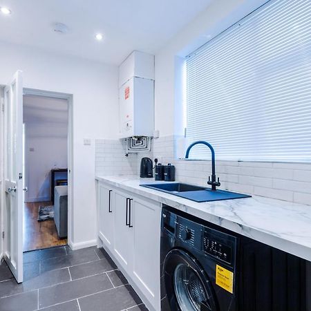 3 Bedroom House Manchester Hosted By Mcr Dens Zewnętrze zdjęcie