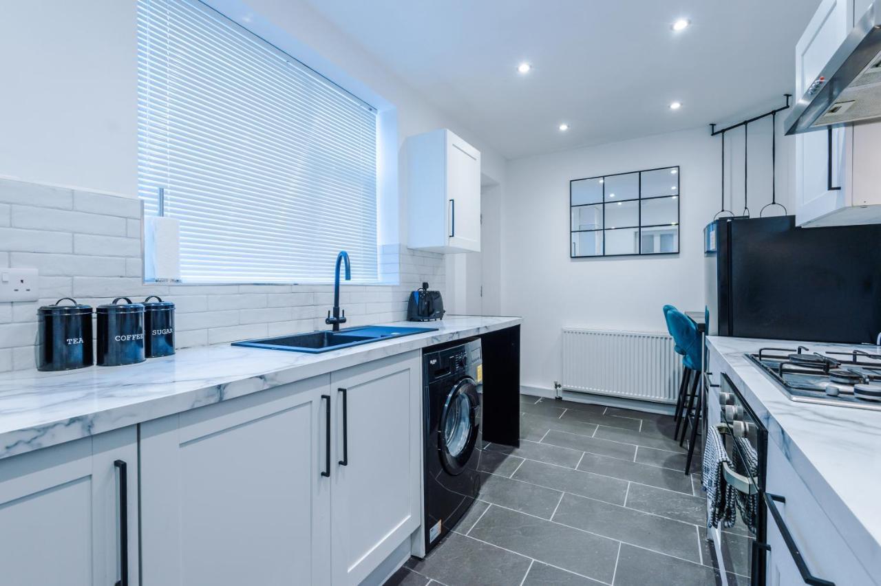 3 Bedroom House Manchester Hosted By Mcr Dens Zewnętrze zdjęcie