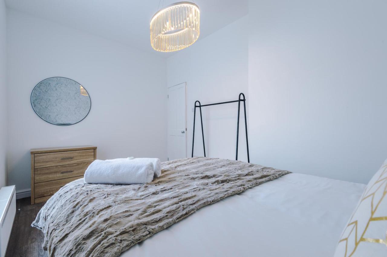 3 Bedroom House Manchester Hosted By Mcr Dens Zewnętrze zdjęcie